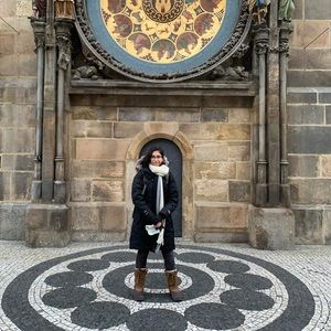 Meet your Posher, Elyse